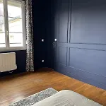 L De Jeanne Apartment *