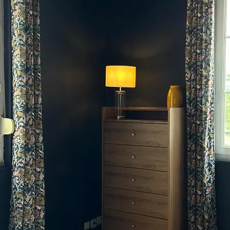L De Jeanne Apartment Compiègne